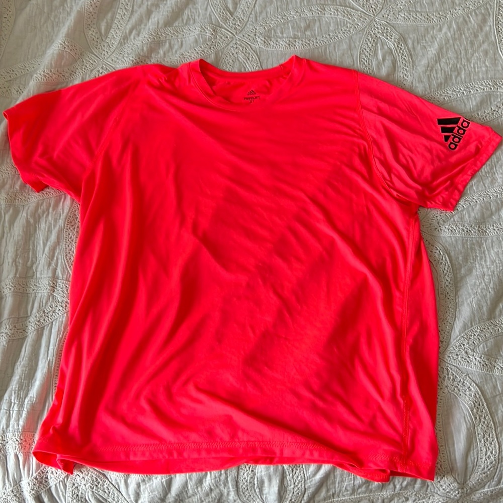 Mens adidas freelift t shirt